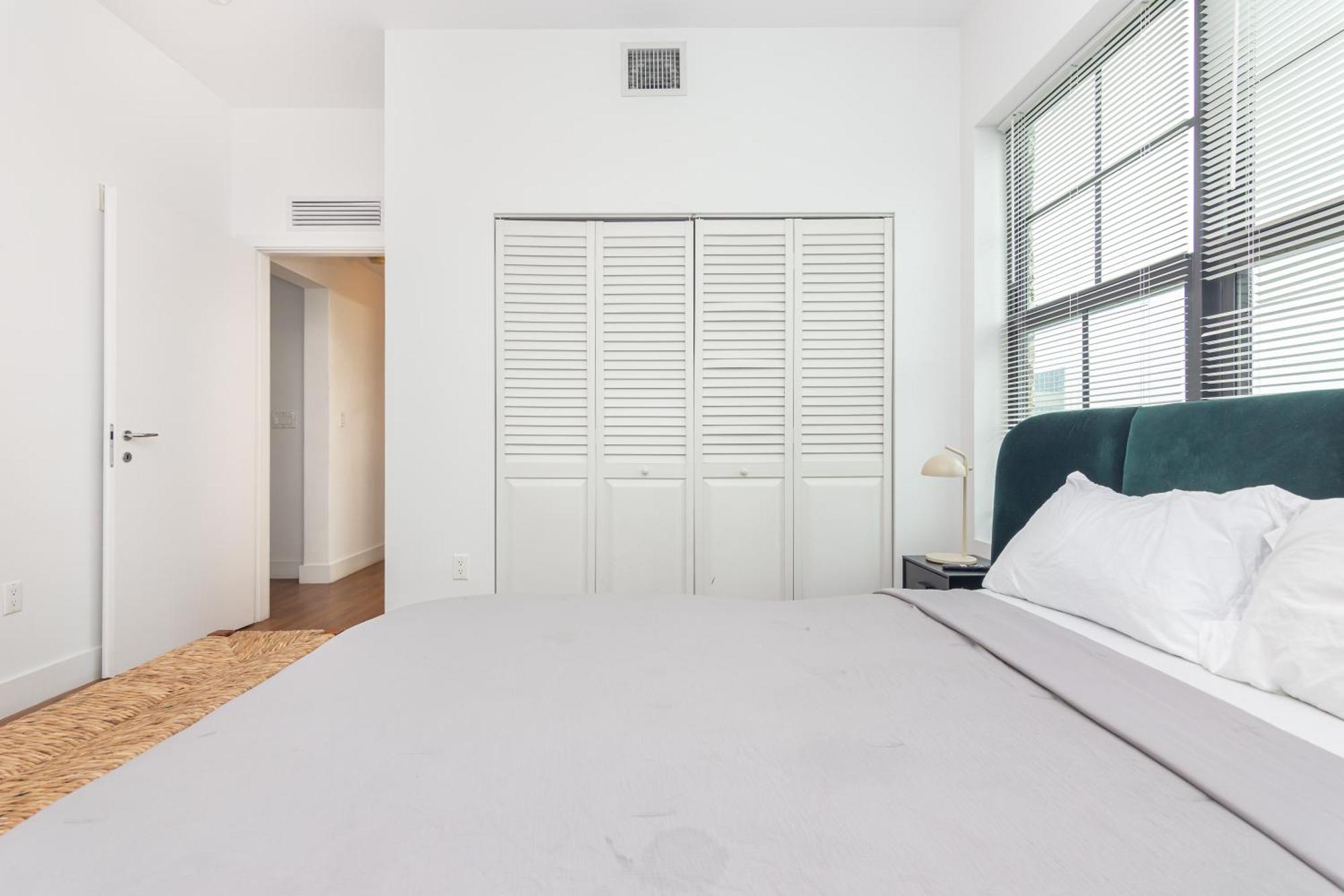 Downtown 2 Bedroom Appartement *